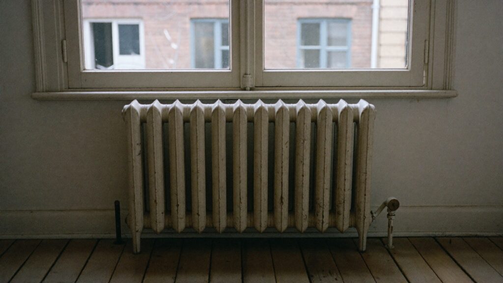 Une pompe à chaleur dans une maison ancienne mal isolée : bonne idée ?
