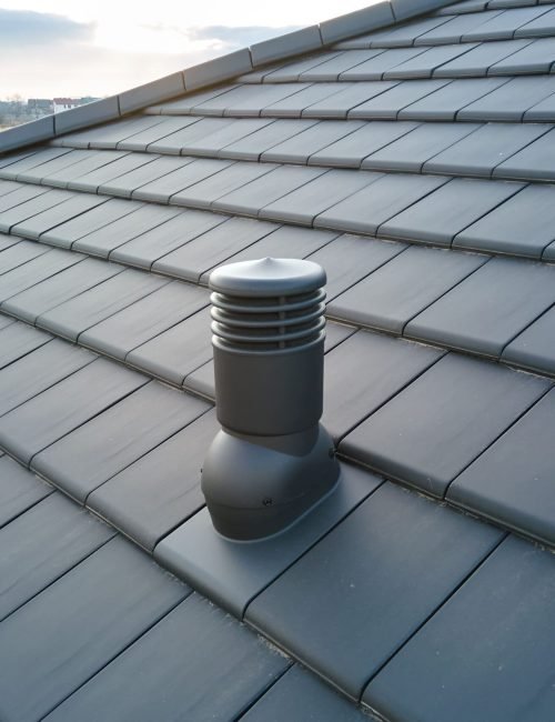 tuyau de ventilation sur toit